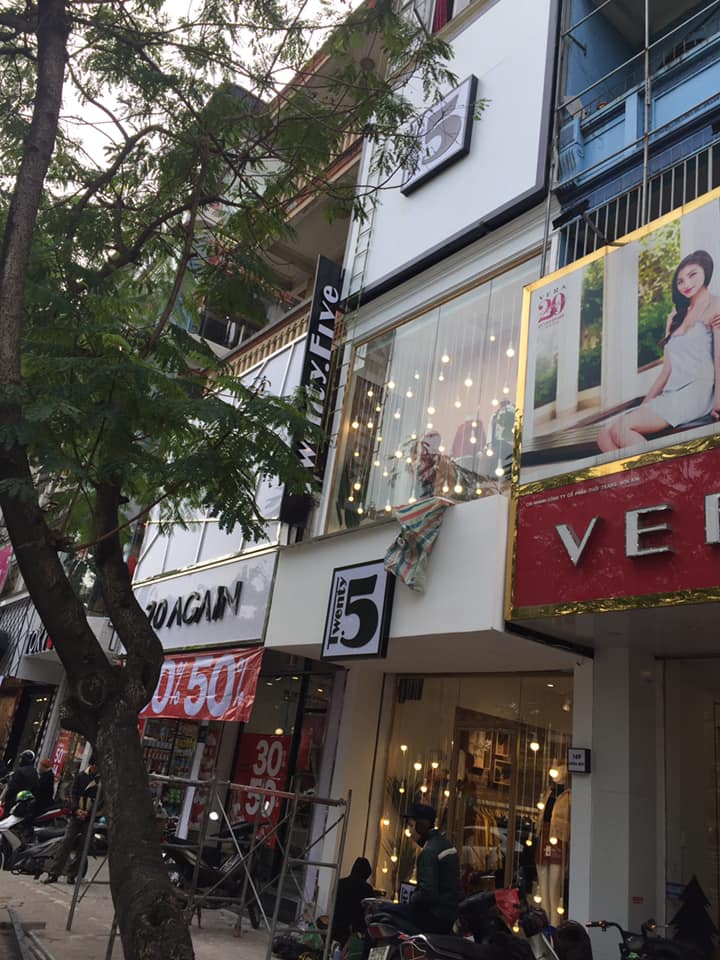 Biển Hiệu Cửa Hàng 